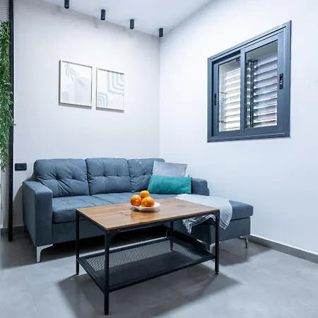 Luxury Central Old Town Apartment Beersheba Exterior photo